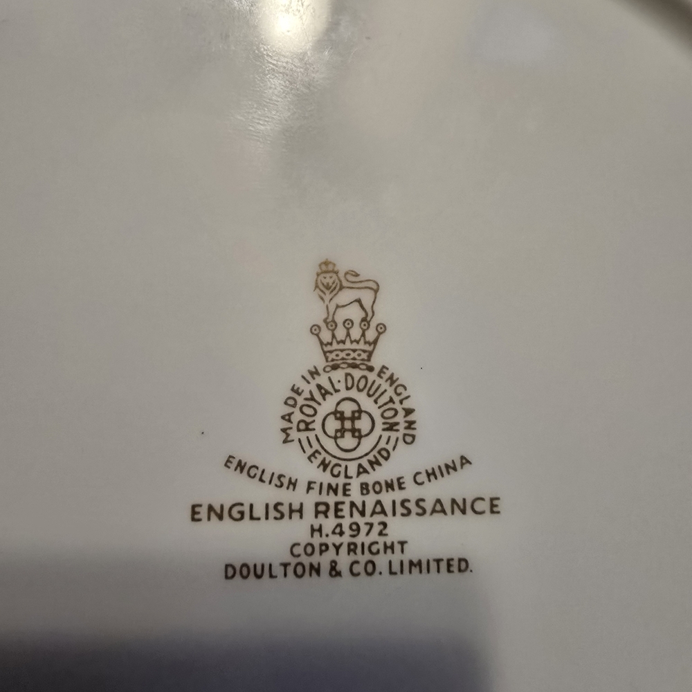 Royal Doulton Gold and Cream Dinnerware Set - Picture 6 of 6